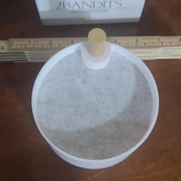 The 2 Bandits Tiered Tray - Picture 3 of 3